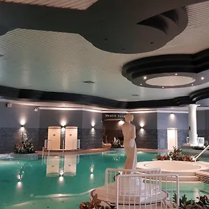 Rochestown Park & Leisure Centre Ирландия