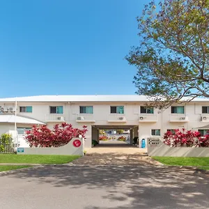 **** Motel Castle Crest Australia